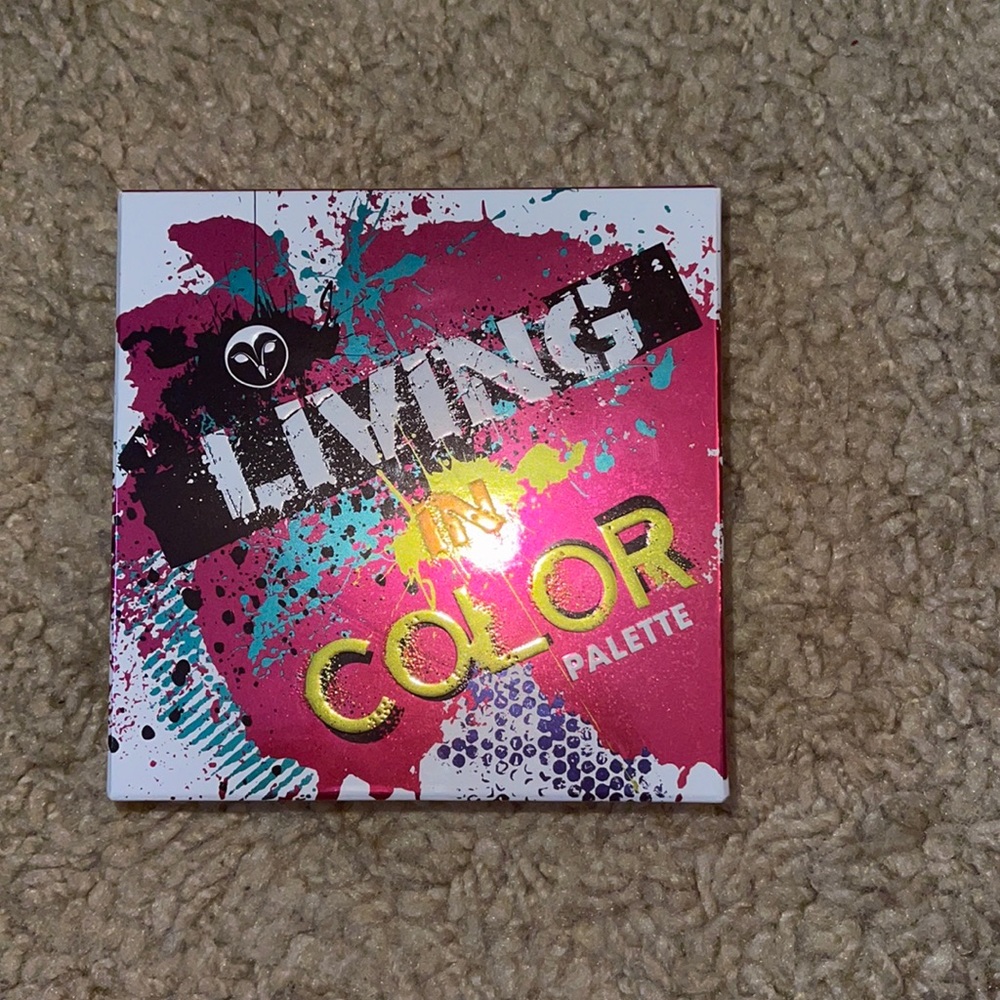 Hank & Henry Living in Color eyeshadow palette